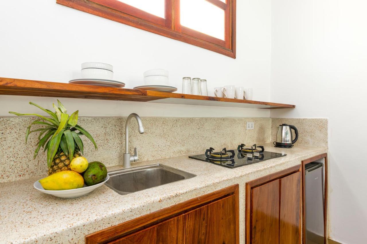 גאמביאני Tasneem Islamic Luxury Suites מראה חיצוני תמונה