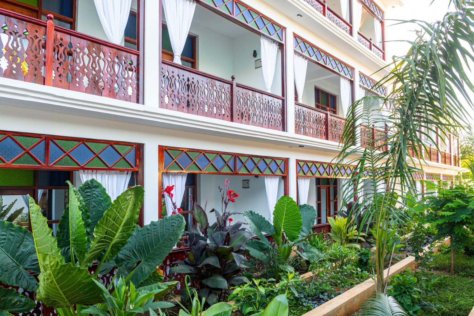 גאמביאני Tasneem Islamic Luxury Suites מראה חיצוני תמונה