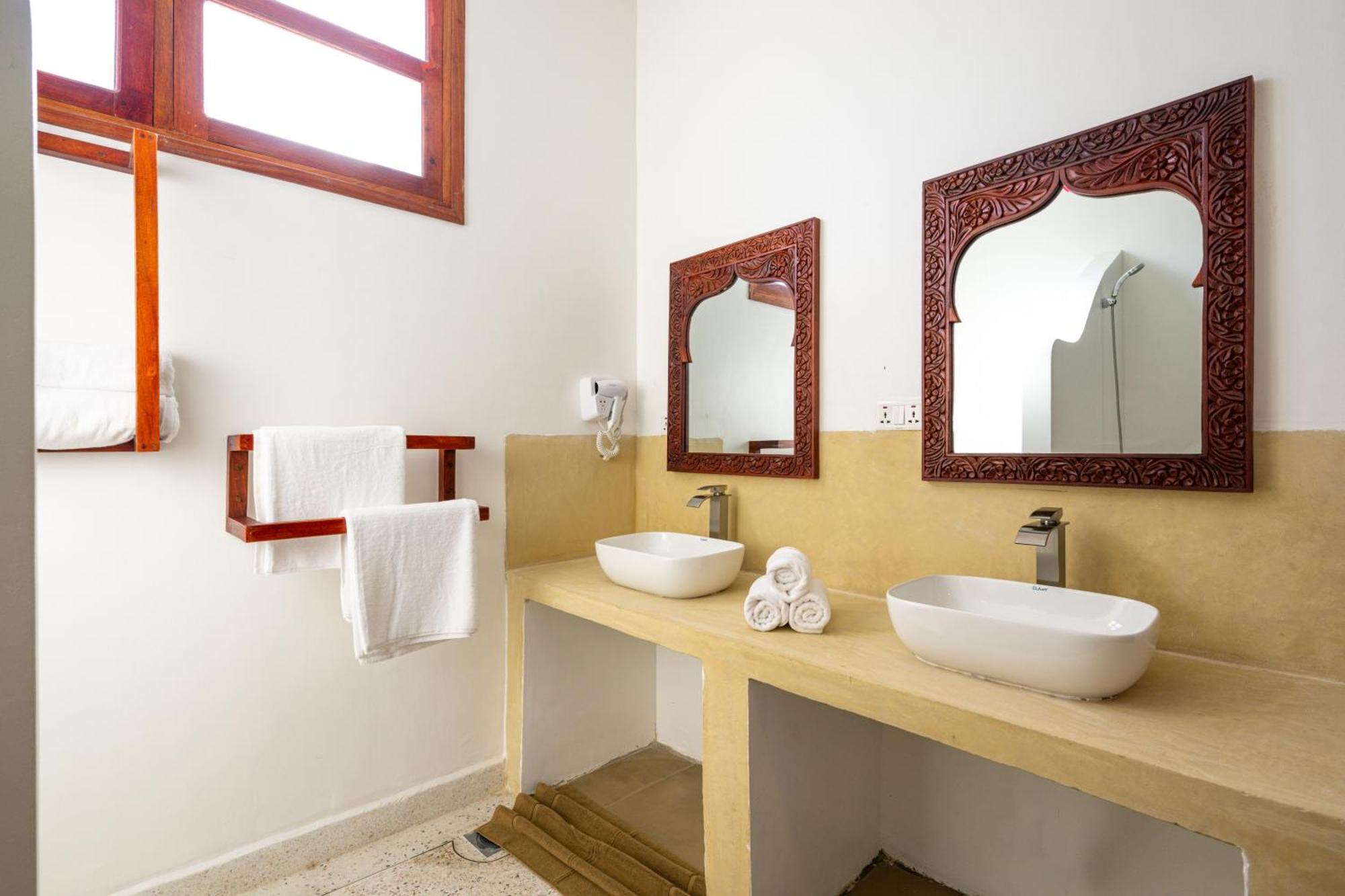 גאמביאני Tasneem Islamic Luxury Suites מראה חיצוני תמונה