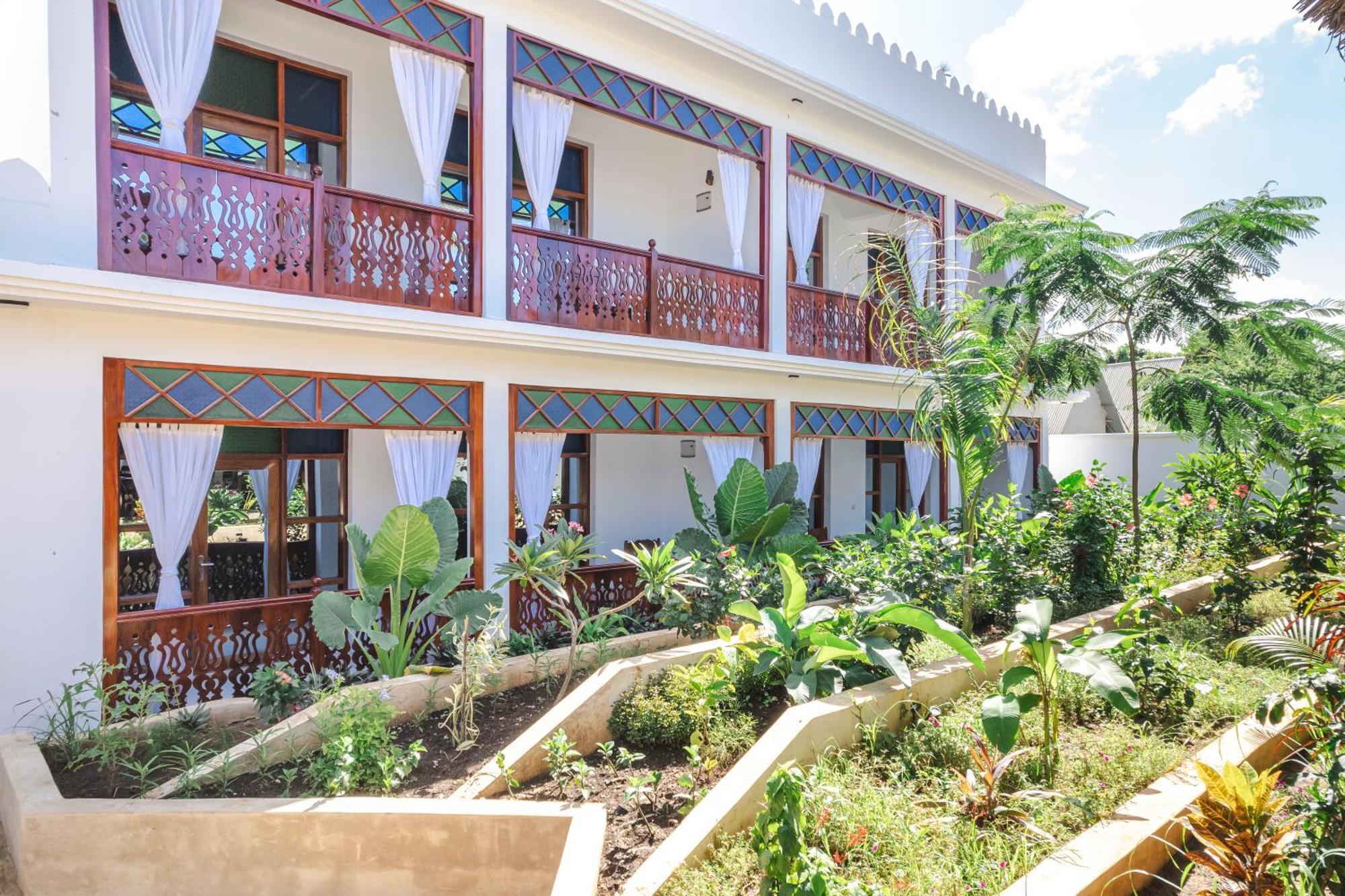 גאמביאני Tasneem Islamic Luxury Suites מראה חיצוני תמונה