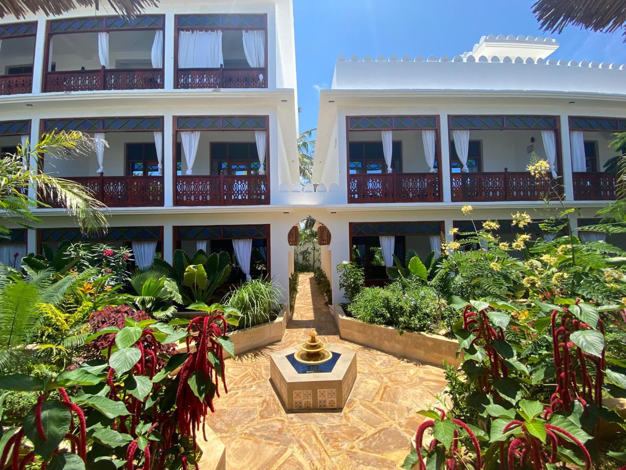 גאמביאני Tasneem Islamic Luxury Suites מראה חיצוני תמונה